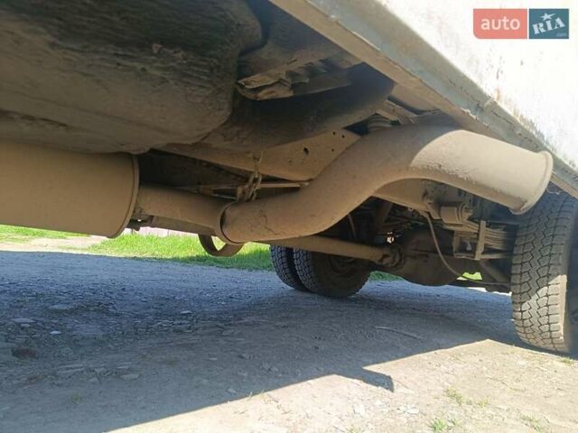 Белый Мерседес T2, объемом двигателя 4 л и пробегом 350 тыс. км за 5400 $, фото 16 на Automoto.ua