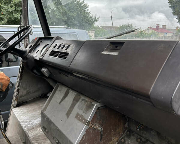 Белый Мерседес T2, объемом двигателя 4 л и пробегом 450 тыс. км за 3500 $, фото 7 на Automoto.ua