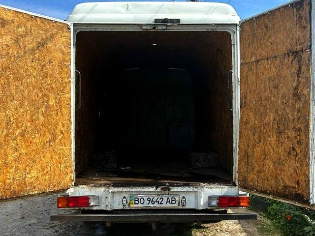 Белый Мерседес T2, объемом двигателя 4 л и пробегом 333 тыс. км за 7300 $, фото 5 на Automoto.ua