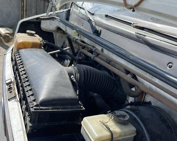 Белый Мерседес T2, объемом двигателя 3.9 л и пробегом 390 тыс. км за 6500 $, фото 12 на Automoto.ua