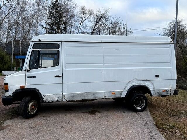 Білий Мерседес T2, об'ємом двигуна 4 л та пробігом 0 тис. км за 3000 $, фото 6 на Automoto.ua