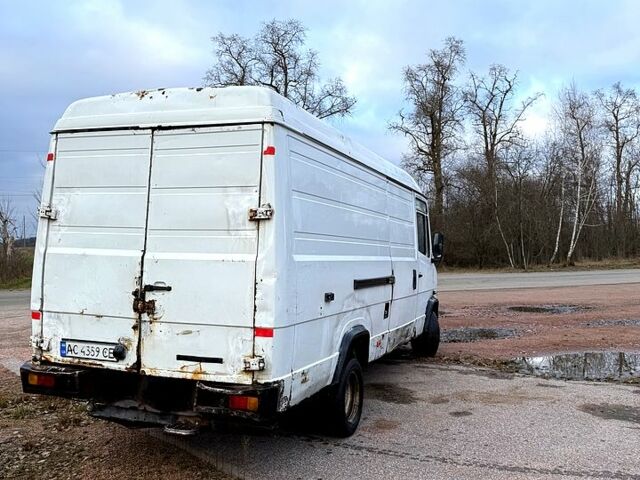 Білий Мерседес T2, об'ємом двигуна 4 л та пробігом 0 тис. км за 3000 $, фото 2 на Automoto.ua