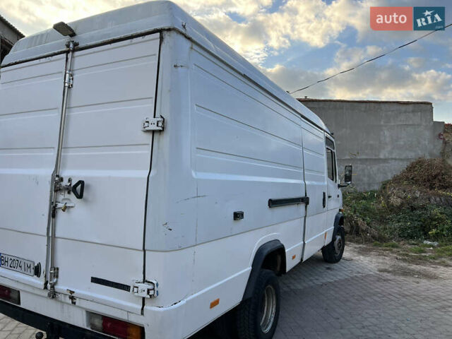 Білий Мерседес T2, об'ємом двигуна 3.97 л та пробігом 893 тис. км за 7500 $, фото 4 на Automoto.ua
