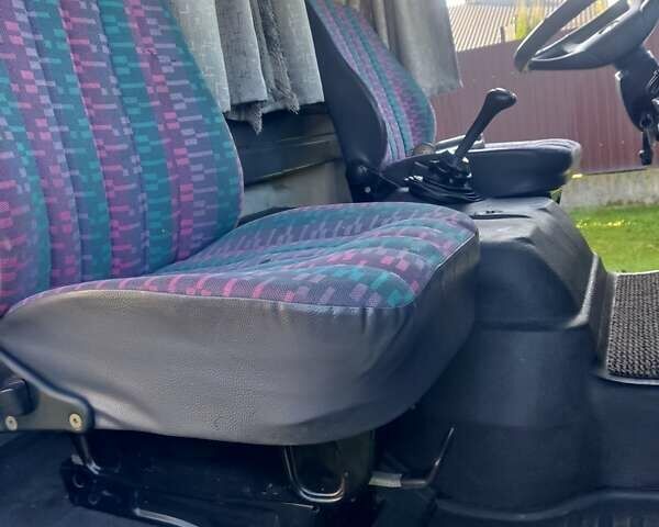 Білий Мерседес T2, об'ємом двигуна 4.25 л та пробігом 684 тис. км за 10200 $, фото 32 на Automoto.ua
