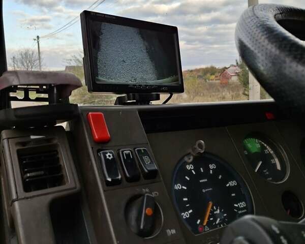 Белый Мерседес T2, объемом двигателя 4.25 л и пробегом 838 тыс. км за 9500 $, фото 8 на Automoto.ua