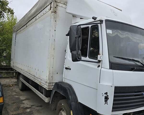 Білий Мерседес T2, об'ємом двигуна 4.25 л та пробігом 300 тис. км за 8500 $, фото 5 на Automoto.ua