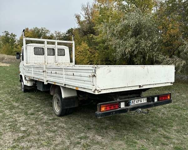 Белый Мерседес T2, объемом двигателя 3.78 л и пробегом 50 тыс. км за 6200 $, фото 17 на Automoto.ua