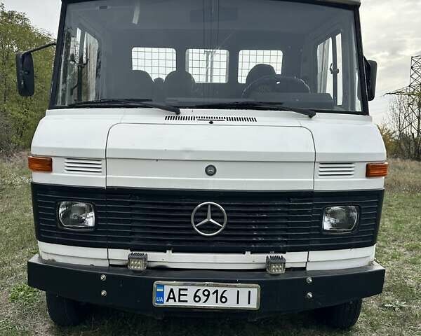 Белый Мерседес T2, объемом двигателя 3.78 л и пробегом 50 тыс. км за 6200 $, фото 1 на Automoto.ua