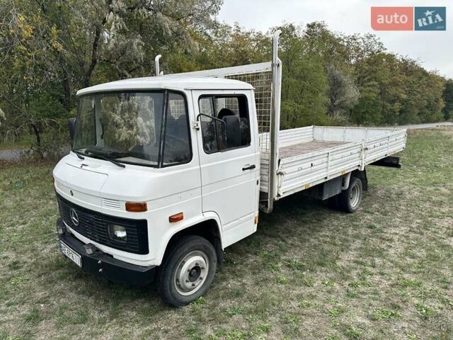 Белый Мерседес T2, объемом двигателя 3.78 л и пробегом 50 тыс. км за 6200 $, фото 11 на Automoto.ua