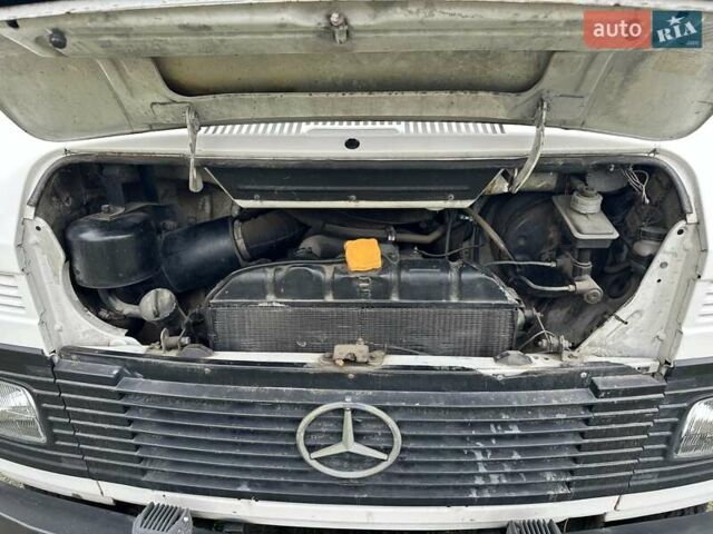 Белый Мерседес T2, объемом двигателя 3.78 л и пробегом 50 тыс. км за 6200 $, фото 12 на Automoto.ua