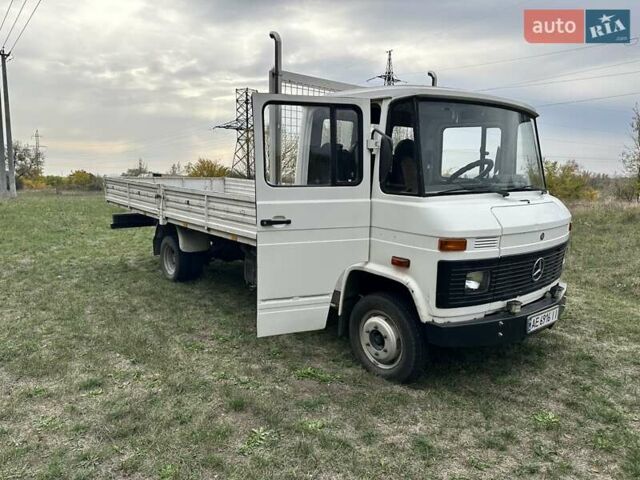 Белый Мерседес T2, объемом двигателя 3.78 л и пробегом 50 тыс. км за 6200 $, фото 13 на Automoto.ua