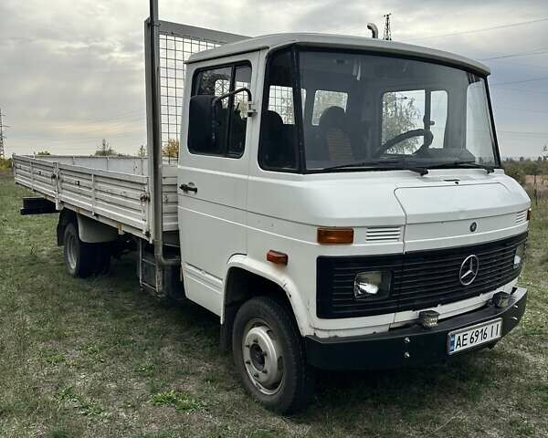 Белый Мерседес T2, объемом двигателя 3.78 л и пробегом 50 тыс. км за 6200 $, фото 2 на Automoto.ua