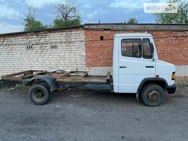 Білий Мерседес T2, об'ємом двигуна 3.97 л та пробігом 362 тис. км за 6300 $, фото 1 на Automoto.ua