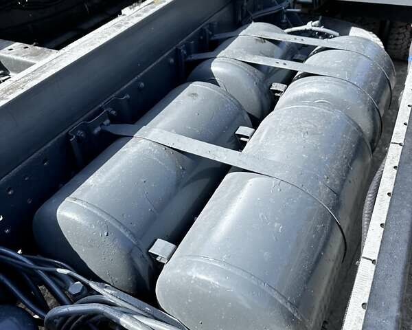 Белый Мерседес T2, объемом двигателя 4.25 л и пробегом 955 тыс. км за 15000 $, фото 15 на Automoto.ua