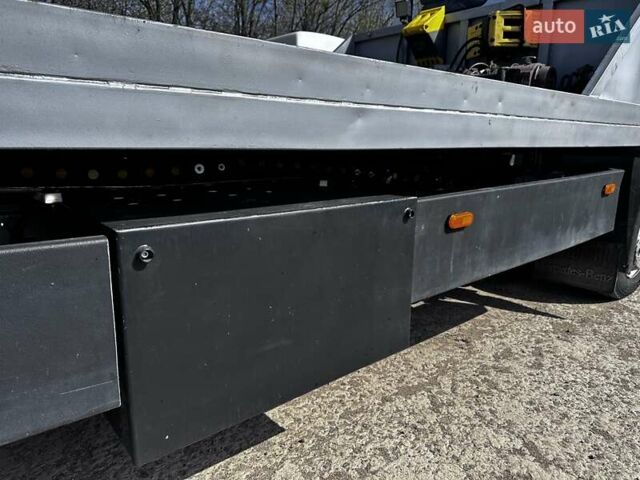 Белый Мерседес T2, объемом двигателя 4.25 л и пробегом 955 тыс. км за 15000 $, фото 3 на Automoto.ua