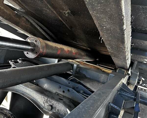 Белый Мерседес T2, объемом двигателя 4.25 л и пробегом 955 тыс. км за 15000 $, фото 14 на Automoto.ua