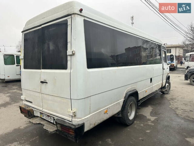 Белый Мерседес T2, объемом двигателя 3.97 л и пробегом 5 тыс. км за 4500 $, фото 3 на Automoto.ua