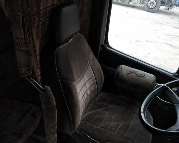 Белый Мерседес T2, объемом двигателя 4 л и пробегом 100 тыс. км за 3850 $, фото 3 на Automoto.ua