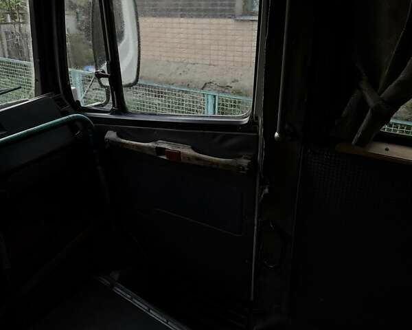 Белый Мерседес T2, объемом двигателя 4 л и пробегом 8 тыс. км за 3350 $, фото 1 на Automoto.ua