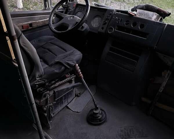 Белый Мерседес T2, объемом двигателя 4 л и пробегом 8 тыс. км за 3350 $, фото 6 на Automoto.ua