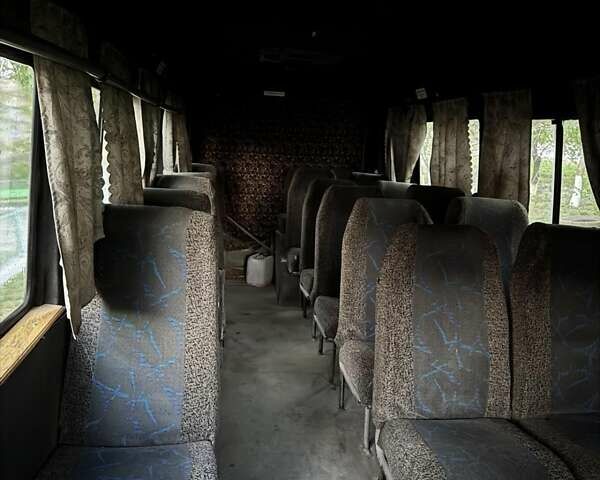 Белый Мерседес T2, объемом двигателя 4 л и пробегом 8 тыс. км за 3350 $, фото 4 на Automoto.ua