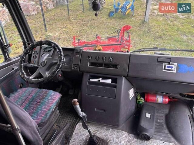 Белый Мерседес T2, объемом двигателя 4 л и пробегом 862 тыс. км за 4000 $, фото 6 на Automoto.ua