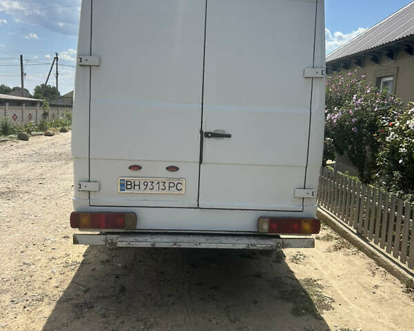 Білий Мерседес T2, об'ємом двигуна 3.97 л та пробігом 700 тис. км за 6000 $, фото 2 на Automoto.ua