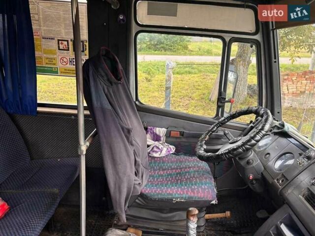 Белый Мерседес T2, объемом двигателя 4 л и пробегом 862 тыс. км за 4000 $, фото 20 на Automoto.ua