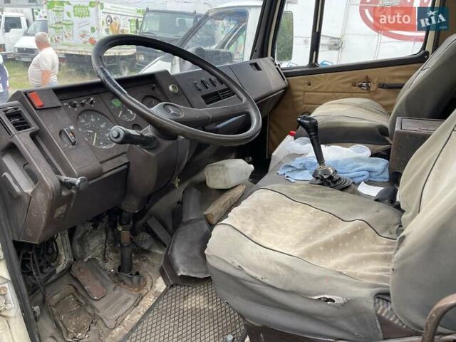 Білий Мерседес T2, об'ємом двигуна 3.97 л та пробігом 500 тис. км за 2999 $, фото 3 на Automoto.ua