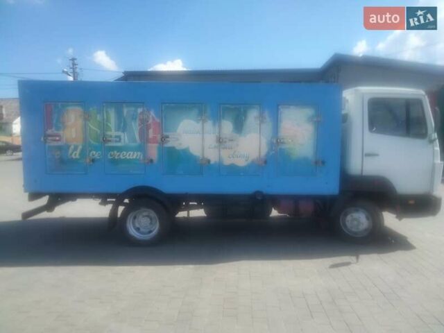 Белый Мерседес T2, объемом двигателя 3.97 л и пробегом 460 тыс. км за 4700 $, фото 1 на Automoto.ua