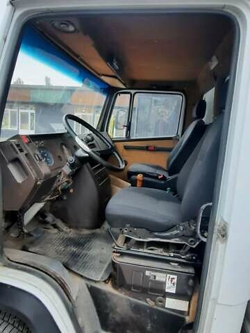 Белый Мерседес T2, объемом двигателя 4 л и пробегом 50 тыс. км за 6300 $, фото 8 на Automoto.ua