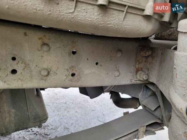 Белый Мерседес T2, объемом двигателя 4.2 л и пробегом 6 тыс. км за 4000 $, фото 37 на Automoto.ua