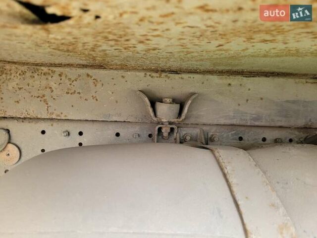 Белый Мерседес T2, объемом двигателя 4.2 л и пробегом 6 тыс. км за 4000 $, фото 22 на Automoto.ua