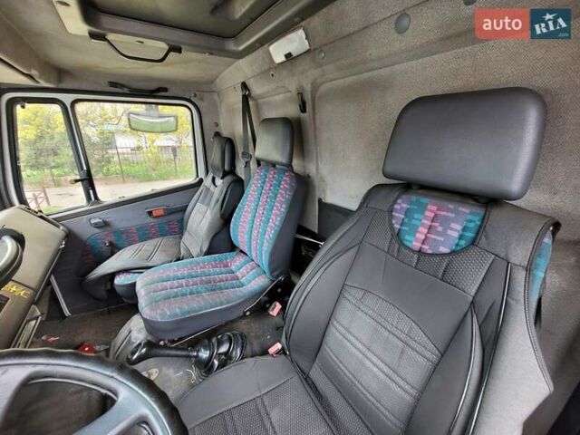 Белый Мерседес T2, объемом двигателя 4.2 л и пробегом 6 тыс. км за 4000 $, фото 7 на Automoto.ua