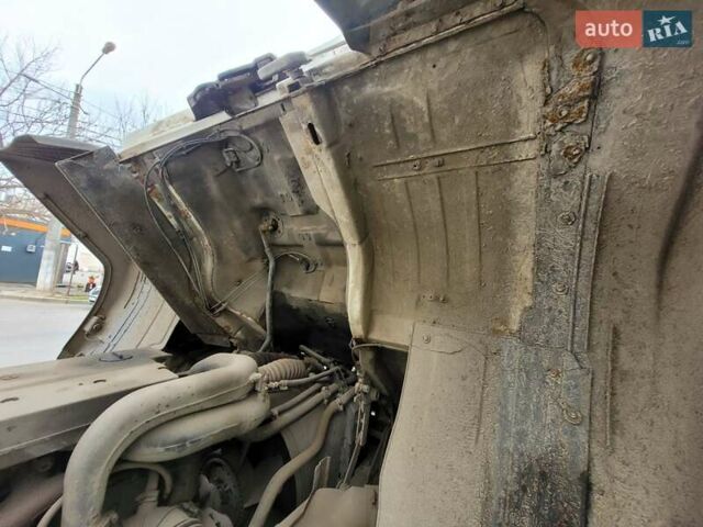 Белый Мерседес T2, объемом двигателя 4.2 л и пробегом 6 тыс. км за 4000 $, фото 47 на Automoto.ua