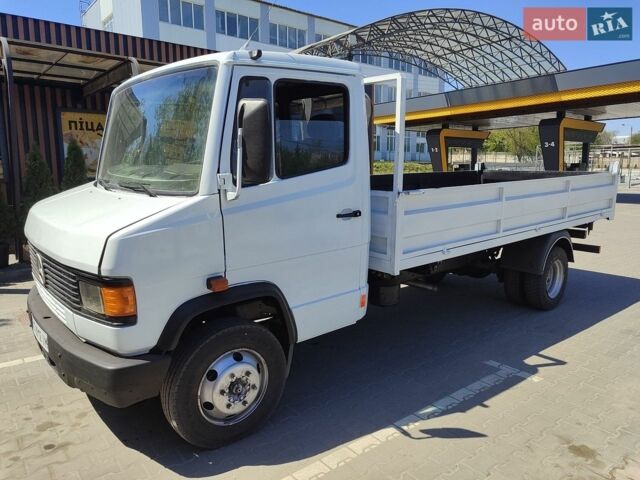 Белый Мерседес T2, объемом двигателя 3.97 л и пробегом 547 тыс. км за 13000 $, фото 2 на Automoto.ua
