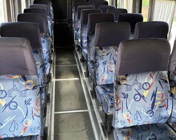 Белый Мерседес T2, объемом двигателя 3.97 л и пробегом 450 тыс. км за 7800 $, фото 9 на Automoto.ua