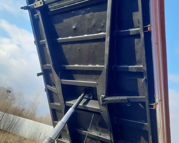 Белый Мерседес T2, объемом двигателя 11 л и пробегом 480 тыс. км за 28000 $, фото 7 на Automoto.ua