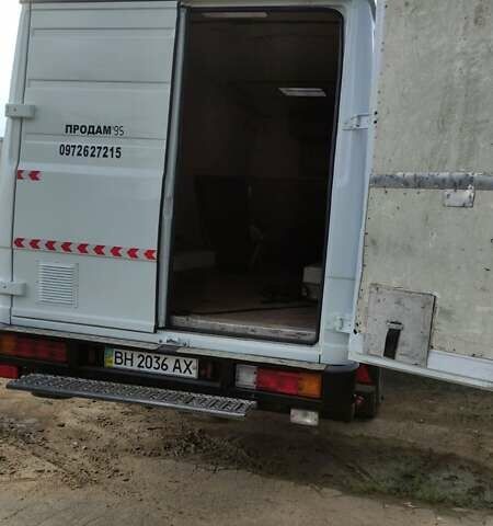 Белый Мерседес T2, объемом двигателя 0 л и пробегом 730 тыс. км за 11000 $, фото 12 на Automoto.ua