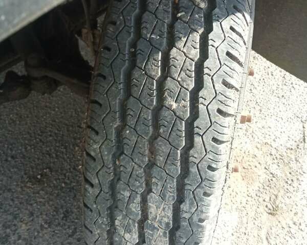 Белый Мерседес T2, объемом двигателя 2.3 л и пробегом 3 тыс. км за 700 $, фото 8 на Automoto.ua