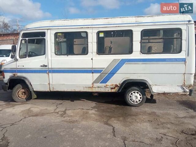 Белый Мерседес T2, объемом двигателя 2.3 л и пробегом 3 тыс. км за 700 $, фото 10 на Automoto.ua