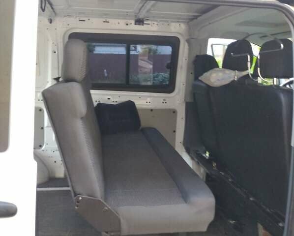 Белый Мерседес T2, объемом двигателя 2.4 л и пробегом 155 тыс. км за 12000 $, фото 15 на Automoto.ua