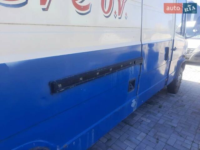 Бежевий Мерседес T2, об'ємом двигуна 4 л та пробігом 50 тис. км за 4700 $, фото 1 на Automoto.ua