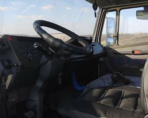 Бежевый Мерседес T2, объемом двигателя 4.25 л и пробегом 360 тыс. км за 27000 $, фото 12 на Automoto.ua