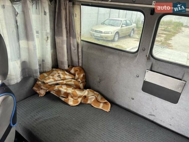 Красный Мерседес T2, объемом двигателя 4 л и пробегом 450 тыс. км за 16800 $, фото 21 на Automoto.ua