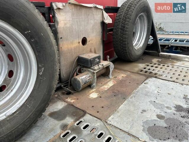 Красный Мерседес T2, объемом двигателя 4 л и пробегом 450 тыс. км за 16800 $, фото 24 на Automoto.ua