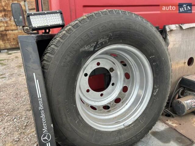 Красный Мерседес T2, объемом двигателя 4 л и пробегом 450 тыс. км за 16800 $, фото 23 на Automoto.ua