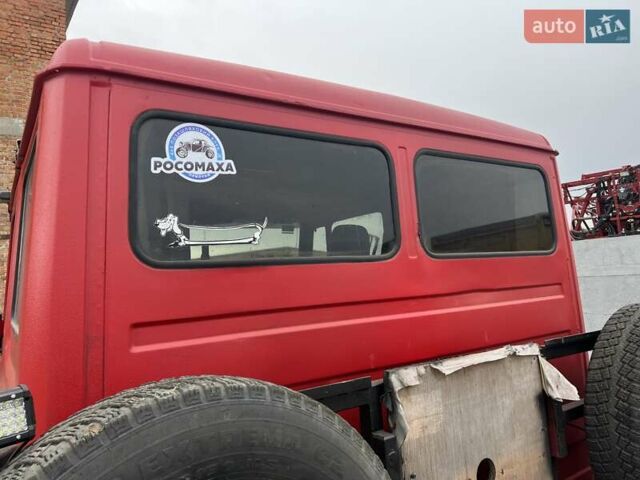 Красный Мерседес T2, объемом двигателя 4 л и пробегом 450 тыс. км за 16800 $, фото 27 на Automoto.ua