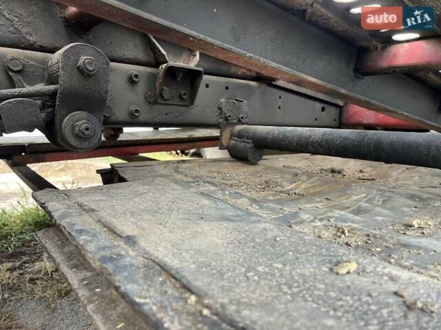 Красный Мерседес T2, объемом двигателя 4 л и пробегом 450 тыс. км за 16800 $, фото 28 на Automoto.ua