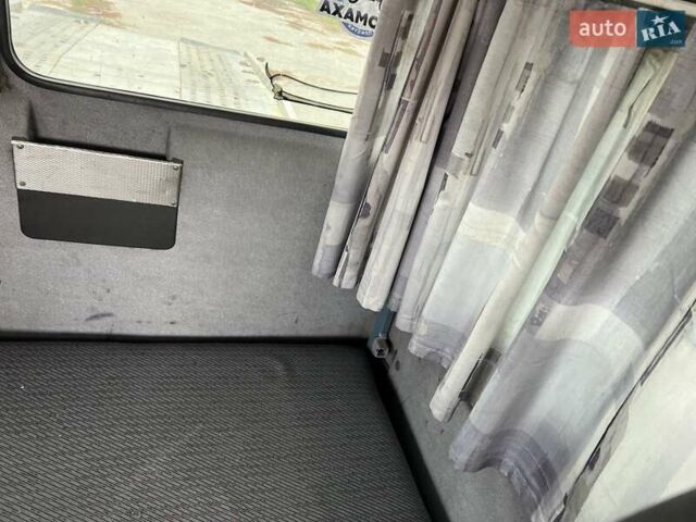 Красный Мерседес T2, объемом двигателя 4 л и пробегом 450 тыс. км за 16800 $, фото 20 на Automoto.ua